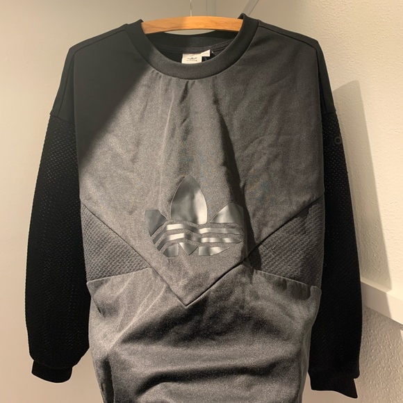 black adidas jumper